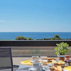 https://studio-le-grand-large-2.inbrittany.com